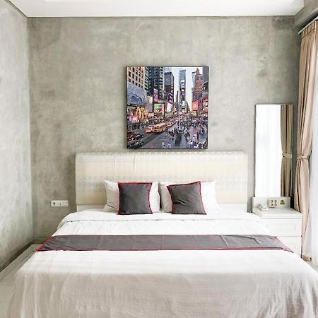 Collection O 31 The Batik Bed And Coffee Bandung Hotell Exteriör bild