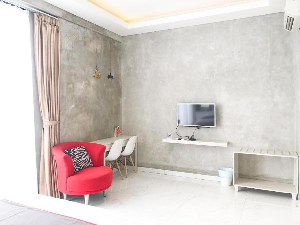 Collection O 31 The Batik Bed And Coffee Bandung Hotell Exteriör bild