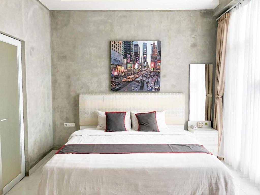 Collection O 31 The Batik Bed And Coffee Bandung Hotell Exteriör bild
