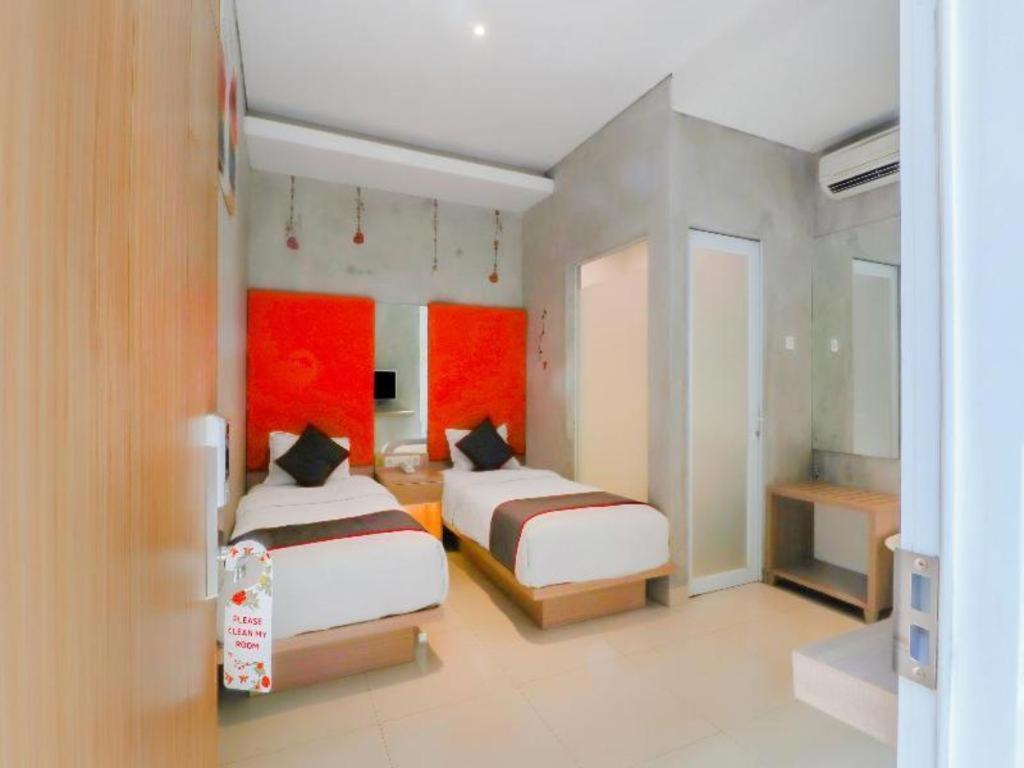 Collection O 31 The Batik Bed And Coffee Bandung Hotell Exteriör bild